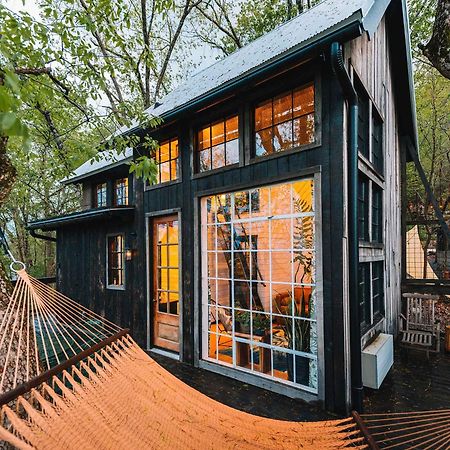 Treetop Hideaways: Wood Lily Treehouse In 채터누가 외부 사진